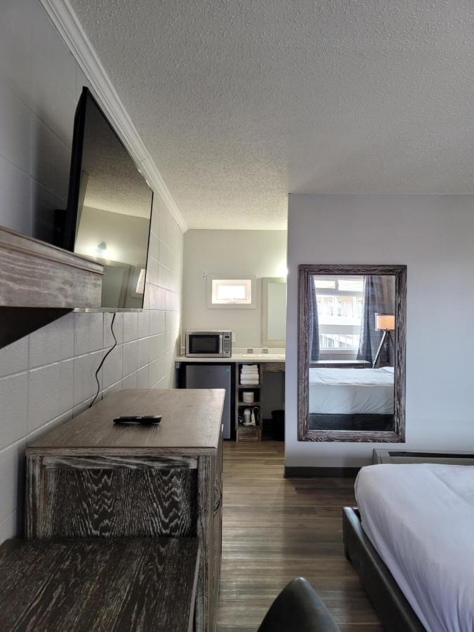 Parkside Inn Grande Prairie Buitenkant foto