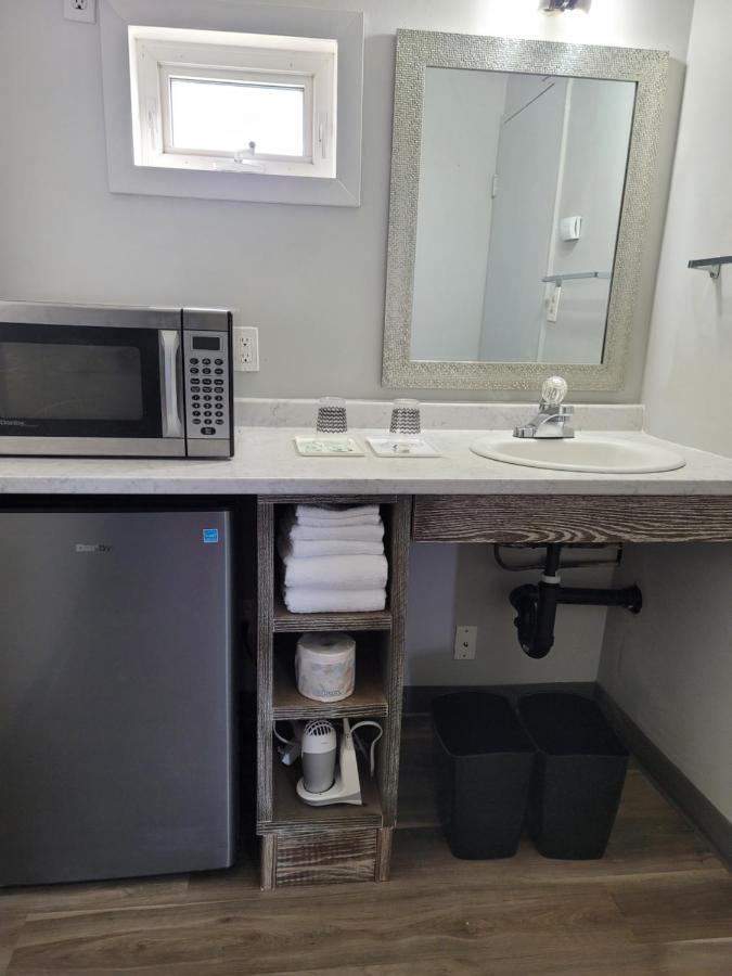 Parkside Inn Grande Prairie Buitenkant foto