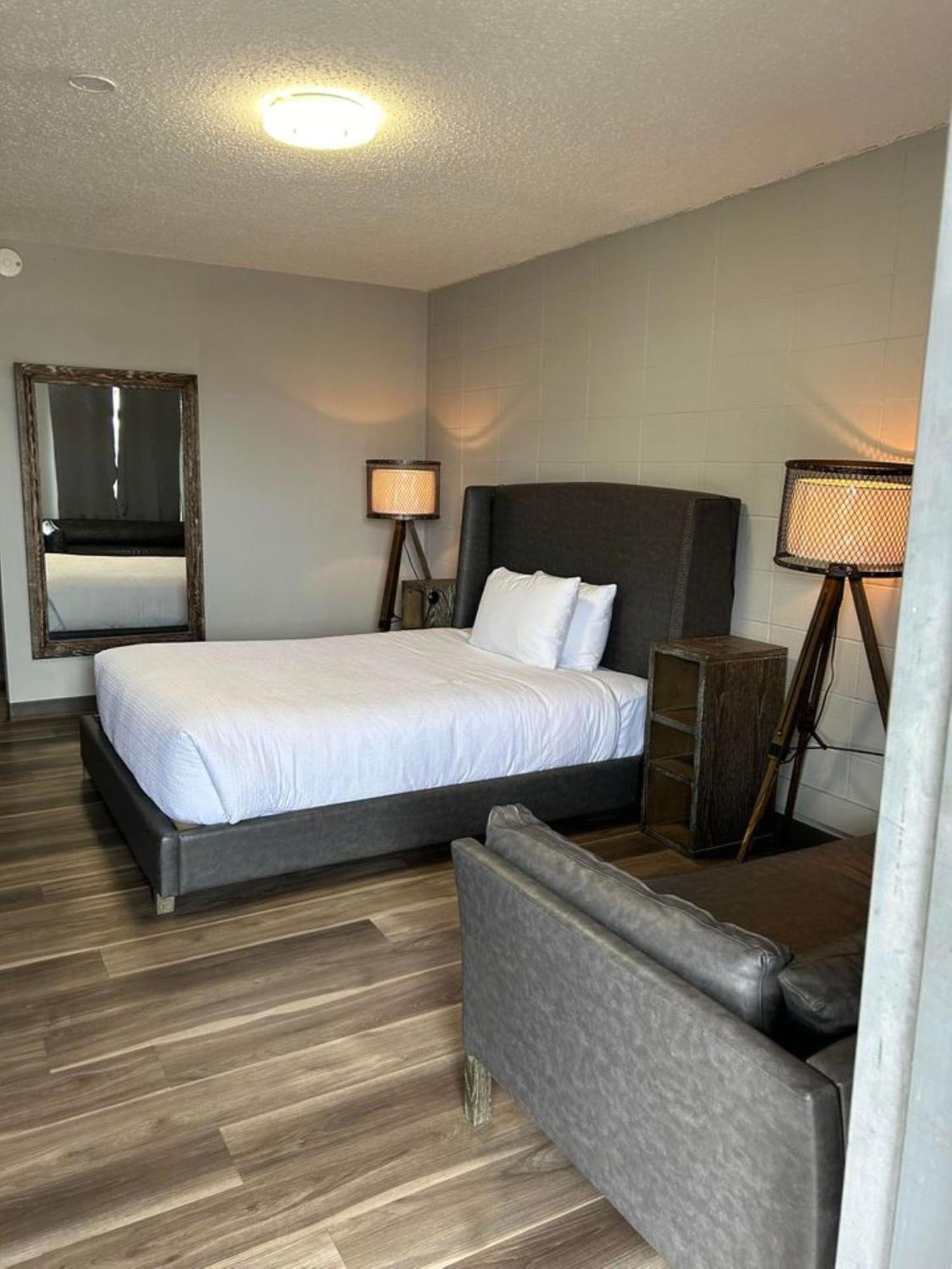 Parkside Inn Grande Prairie Buitenkant foto