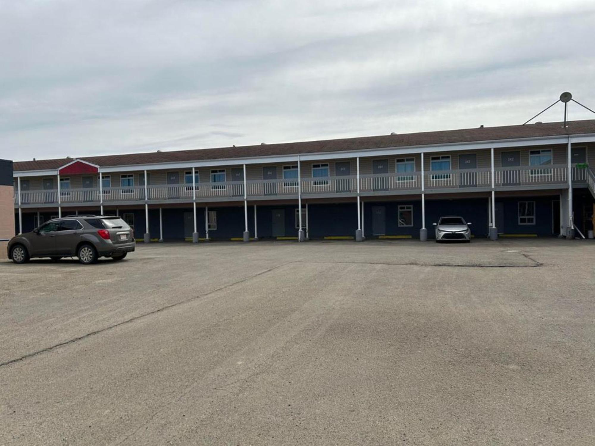 Parkside Inn Grande Prairie Buitenkant foto